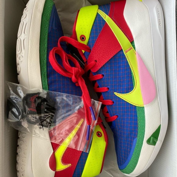 NTW/B: Kevin Durant NY vs NY sneakers - Picture 7 of 7